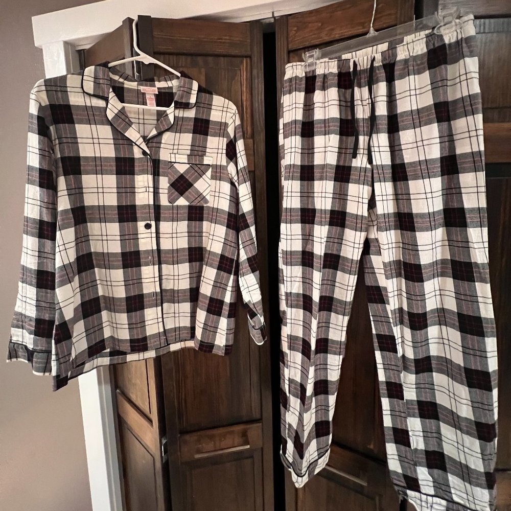 Wondershop (Target) Women's black and white and red plaid PJ Set